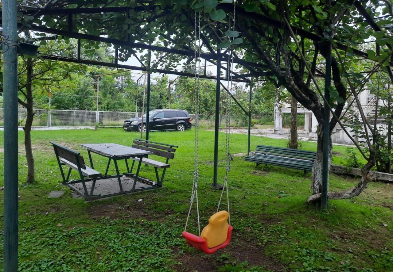 Kobuleti 4-Bedroom Apartment Dış mekan fotoğraf